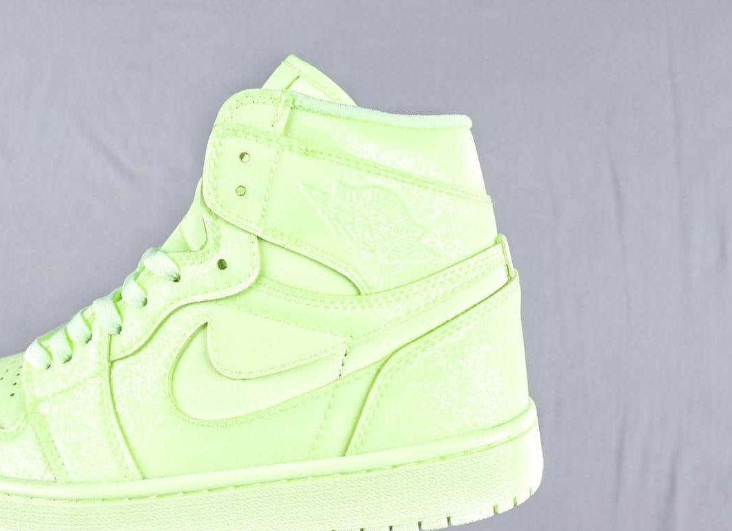 Air Jordan 1 High PRM 'Barely Volt' AH7389-700: Authentic Sneakers for Style Seekers!