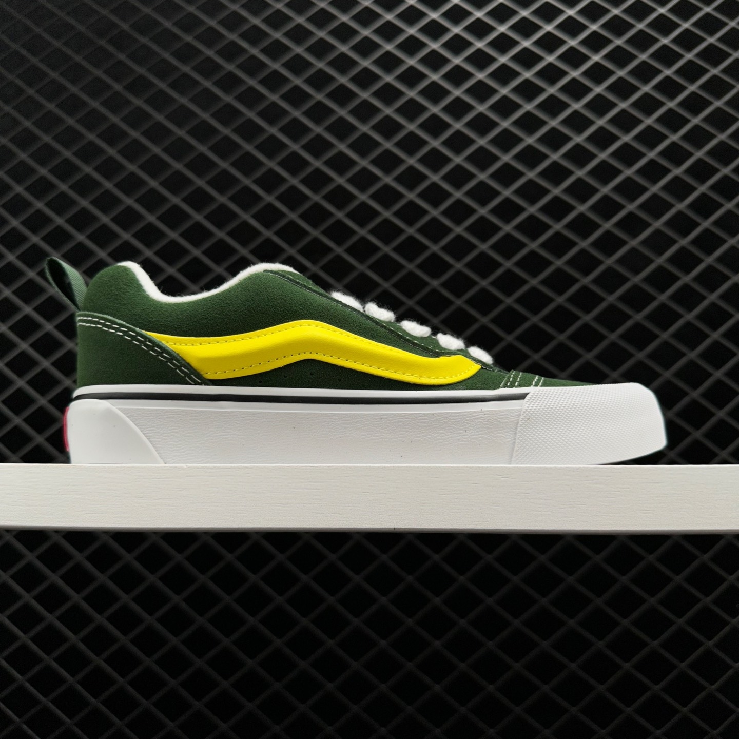 Vans Knu-Skool 'Green Yellow' VN0009QCBGN - Trendy Sneakers for Men